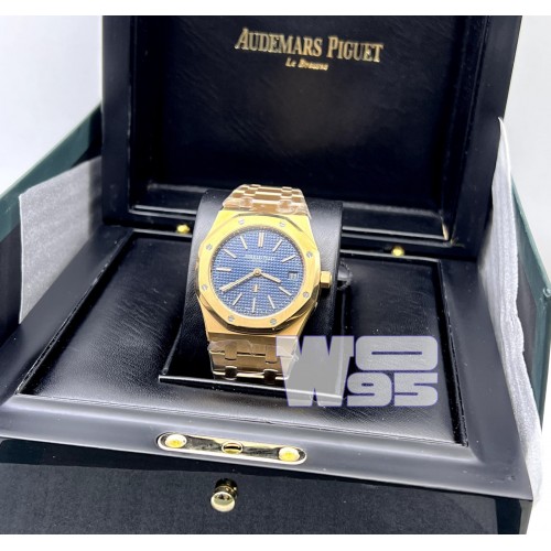 Часы Audemars Piguet Royal Oak Extra-Thin Jumbo 15202BA.OO.1240BA.01