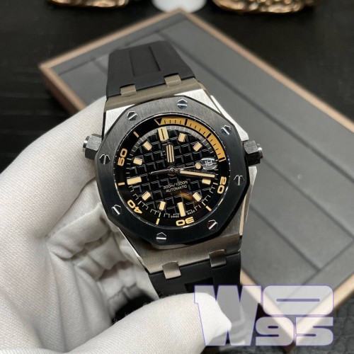 Часы Audemars Piguet Royal Oak Offshore Diver 15720CN.OO.A002CA.01